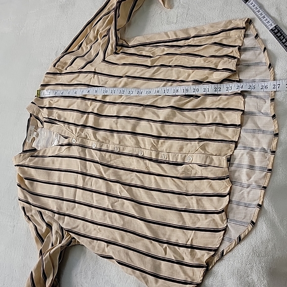 🐎 NWT!! BROWN TAN PINSTRIPE BUTTON UP BLOUSE BEACH COVER UP - Picture 4 of 5